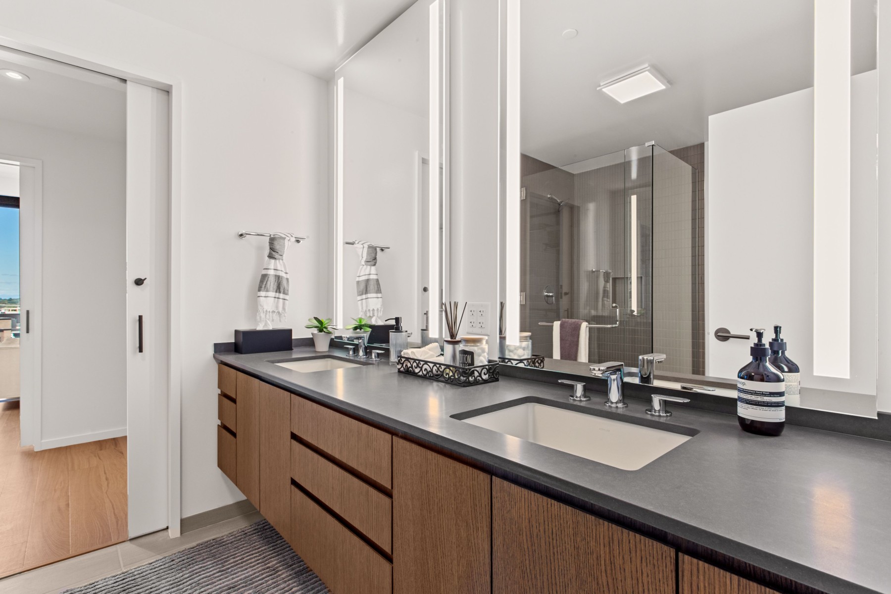 Visual Reference: Luxury Apartments Penthouses In Portland Or